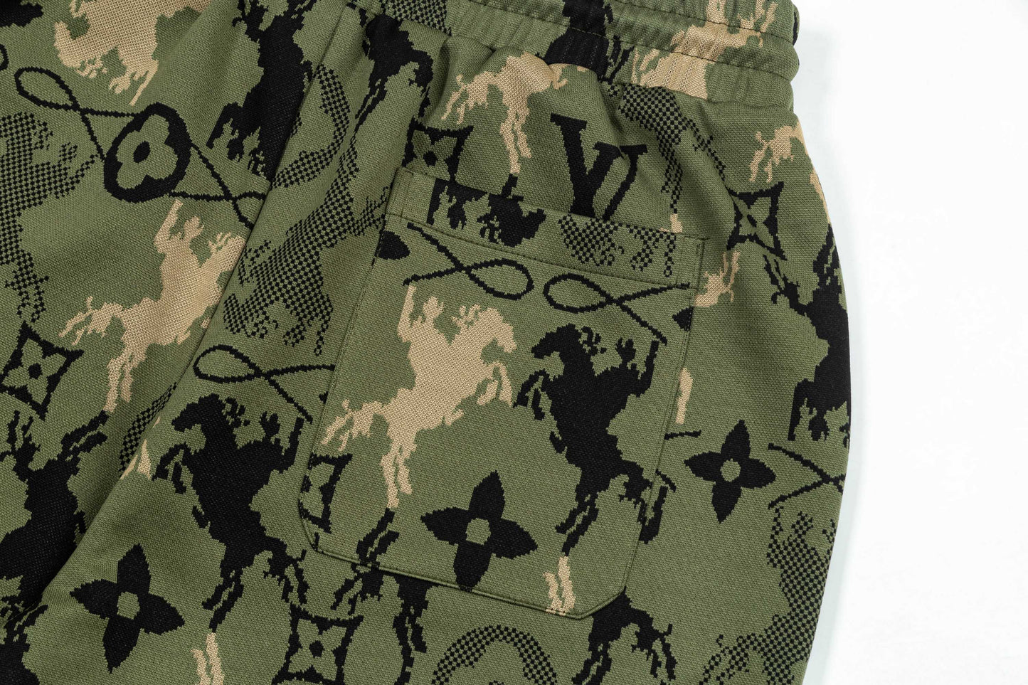 250404 New high-quality military green jacquard fabric knitted shorts