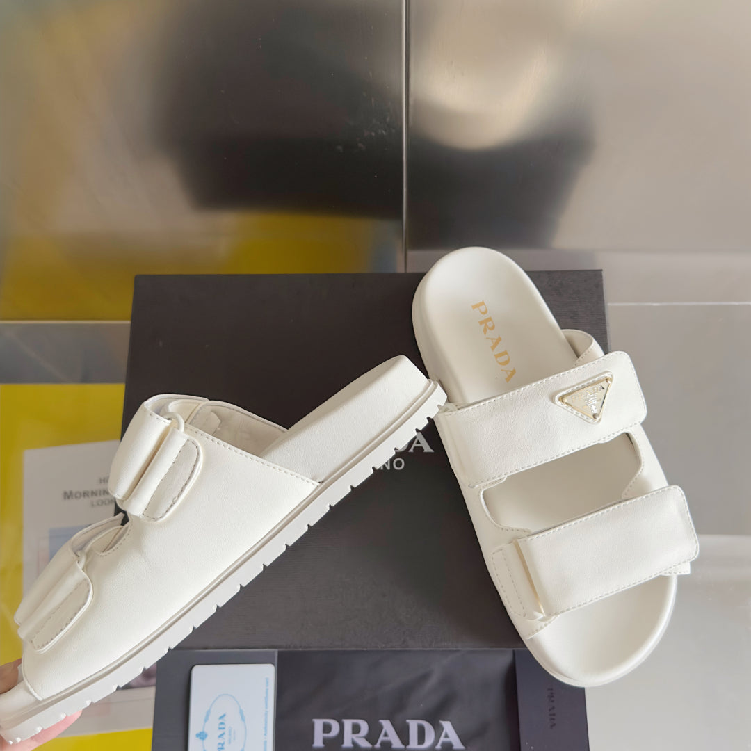 250507 New high-quality height-increasing fashionable classic slippers